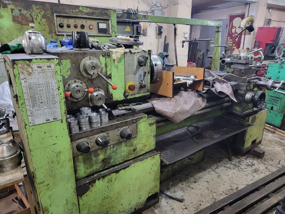 Станки токарные, фрезерные.