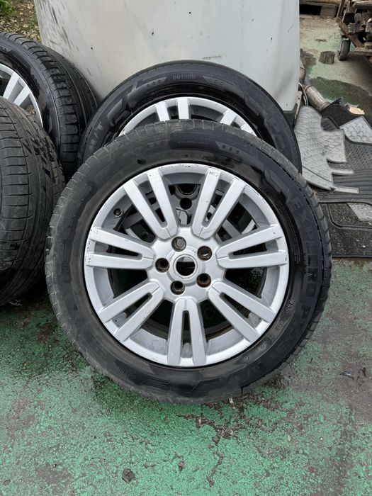 Алуминиеви джанти с гуми Land/ Range Rover
