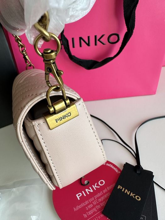 Чисто нови чантички Pinko Micro Love Click Bag