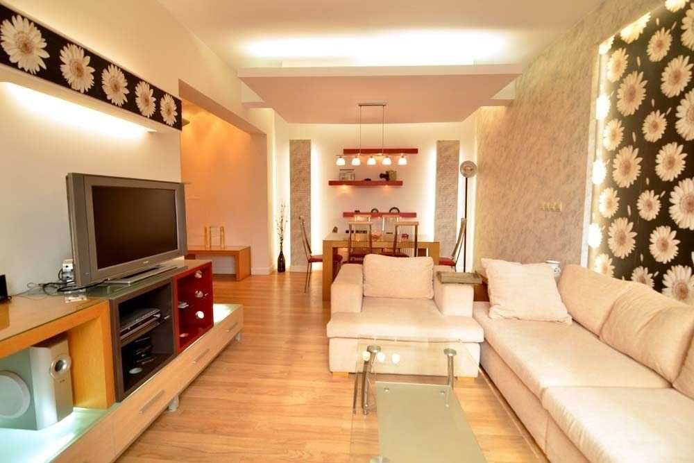 Дава се под наем Тристаен апартамент в София, Център - 90 кв.м за 1700 € - Снимка #3