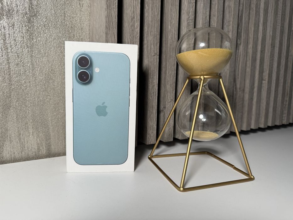 iPhone 16 128GB NOU Sigilat Garantie 2 ani Universul Telefoanelor