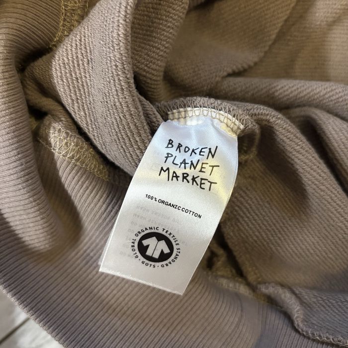 Broken Planet Hoodie Brown