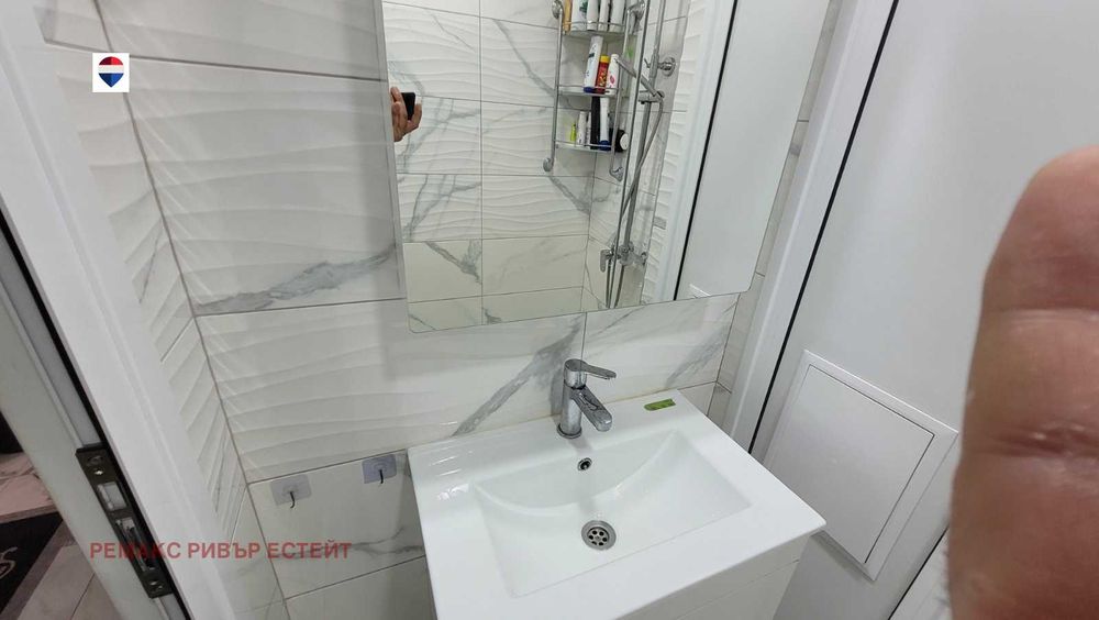 Двустаен апартамент за продажба кв. Здравец Изток