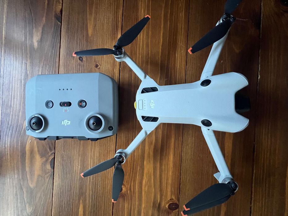 Дрон DJI Mini 4 pro