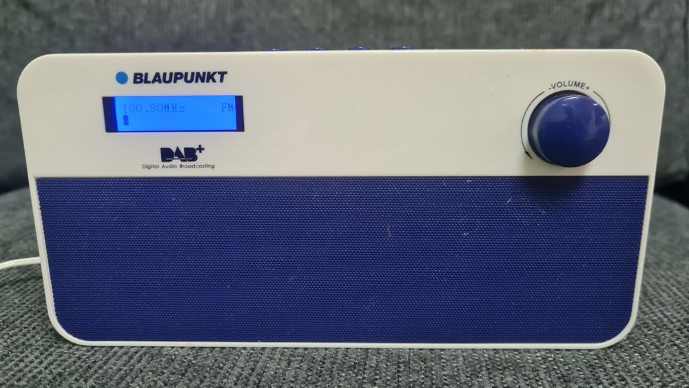 PEAQ DAB+/FM цифрово радио , стерео!