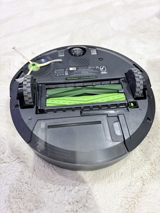 iRobot Roomba  e5