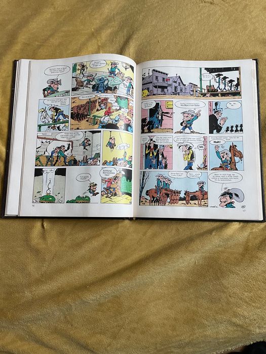 Стар комикс с кожени корици