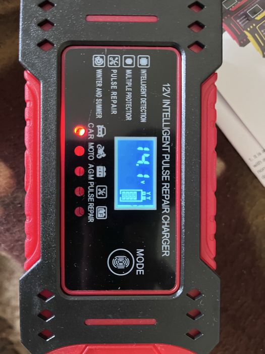 Redresor auto 12V inteligent, recondiționare baterie .