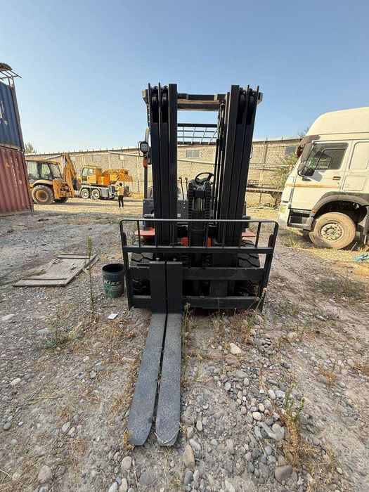 Вилочный Погрузчик LONKING 5 тон,  4.5 метра