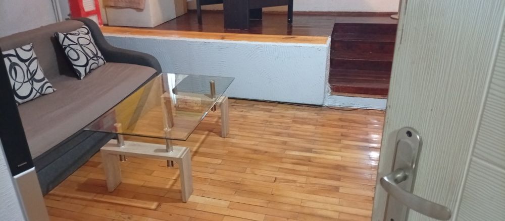 НАЕМ 800 евро. КАПАРО 400 евро.Бояна  2 стаен апартамент под наем