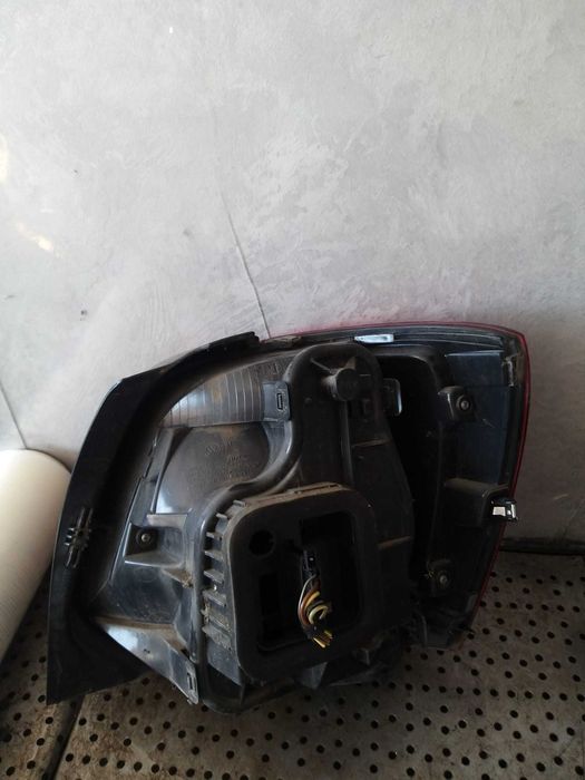 Stop tripla lampa stanga vw polo 6r 6r0 945257a