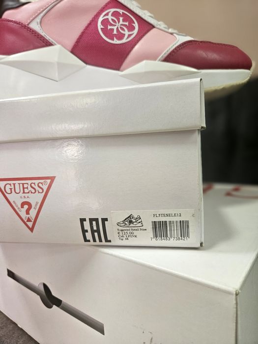 Сникърси Guess дамски