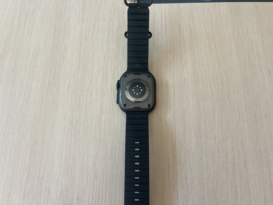 Продавам Apple Watch Ultra 2