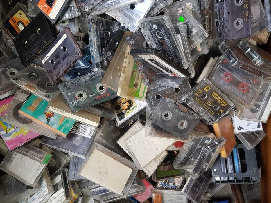 100 x Casete audio muzica - diferite tipuri se dau ca atare pentru inregistrari multe originale romanesti muzica petrecere pop rock unele noi sigilate
