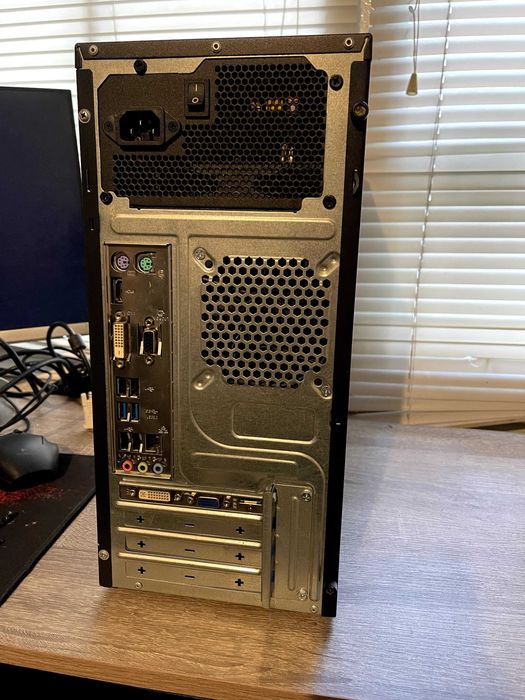 Unitate PC Light Gaming i5-4690 8GB RAM GT 730 2GB SSD 128GB HDD 2TB