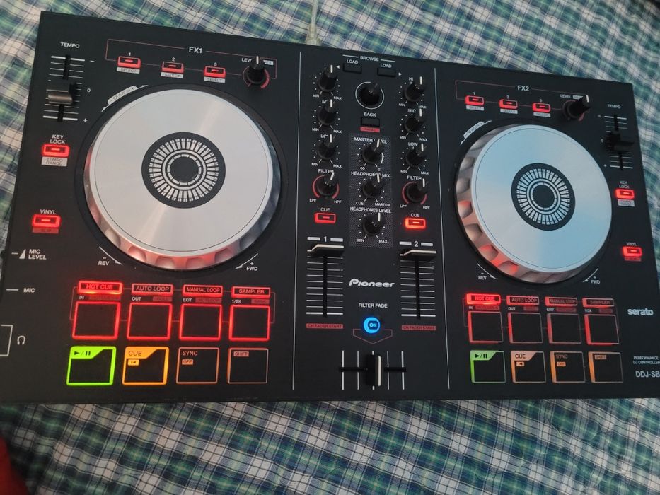 DJ Andrei - DJ pentru zile de naștere și petreceri private acasă!
