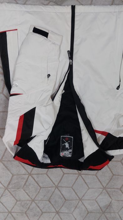 Якета  за ски  .