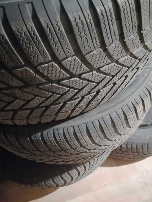 Зимни гуми Bridgestone