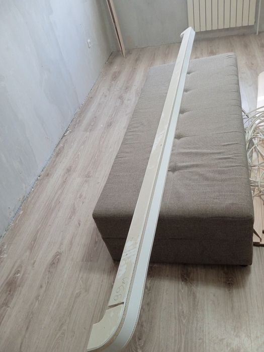 Продам карниз,гардин в хорошем состоянии