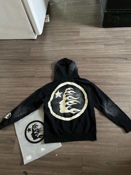 Chrome Hearts и Hellstar худита