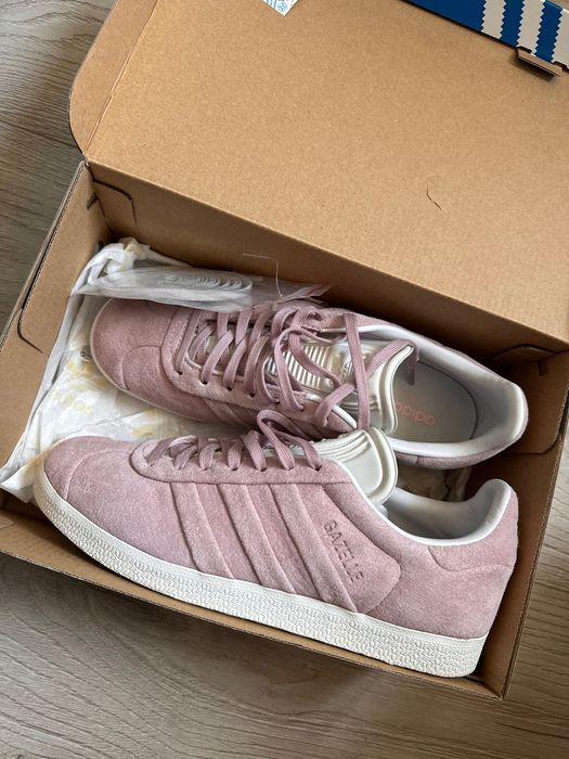 Adidas originals розови gazelle
