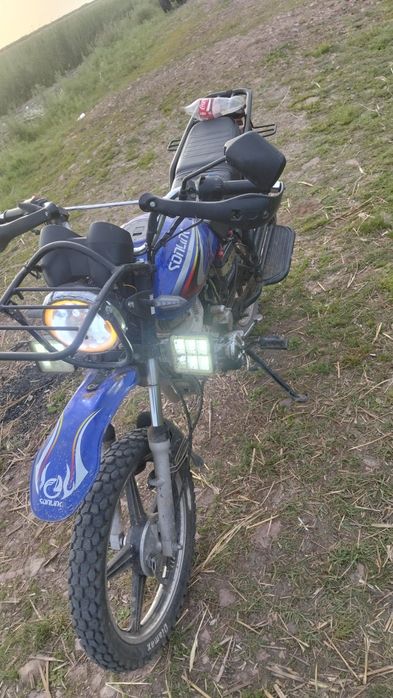 Продам мотоцикл 200 куб