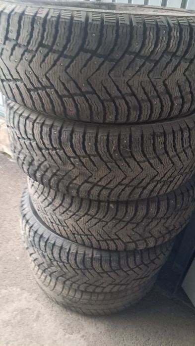 Митсубиси Монтеро Спорт.