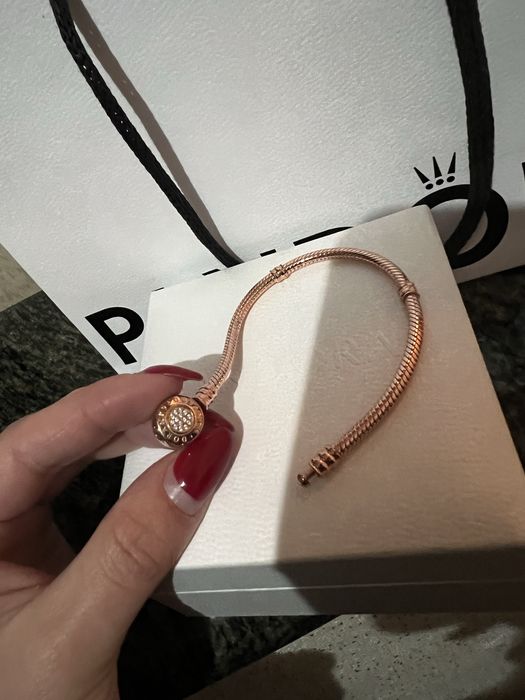 Гривна с талисман Pandora