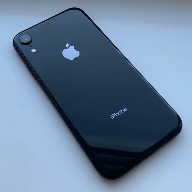 iPhone XR 64гб в идеальном состоянии