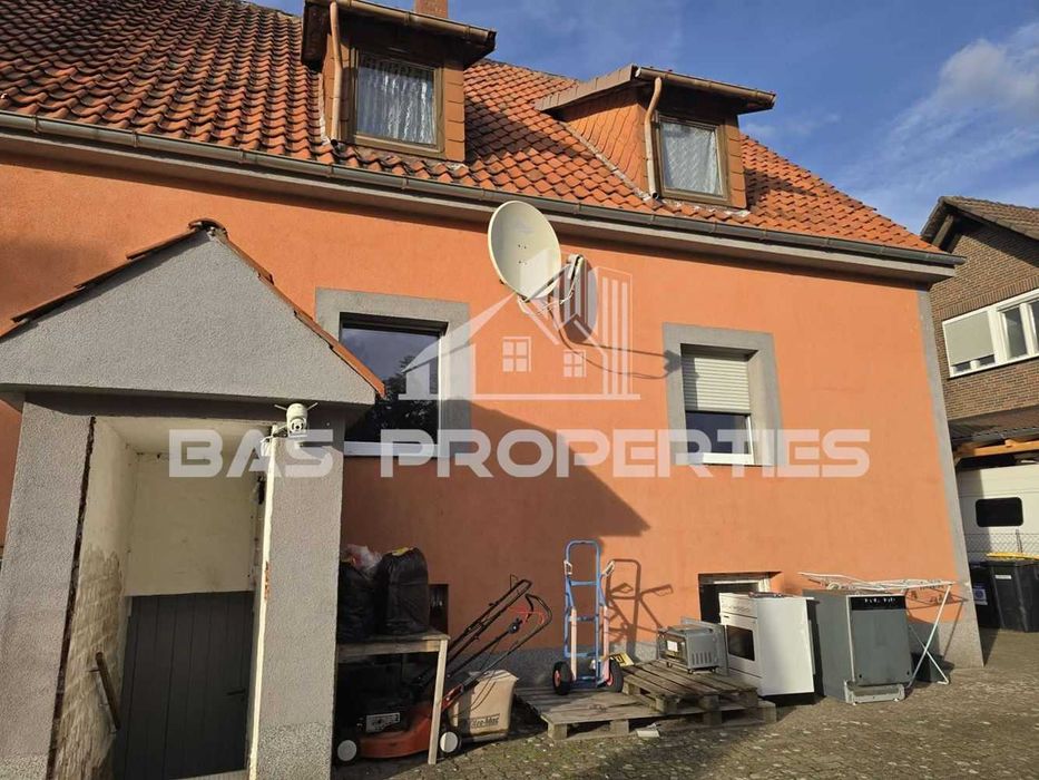 Продава се Къща в София, Център - 280 кв.м за 1500 €/кв.м - Снимка #3