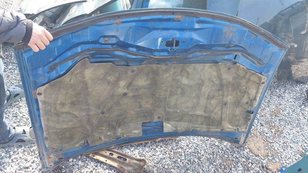 Капот на мазду 323 ba