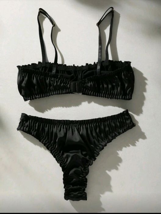 Комплект дамско бельо