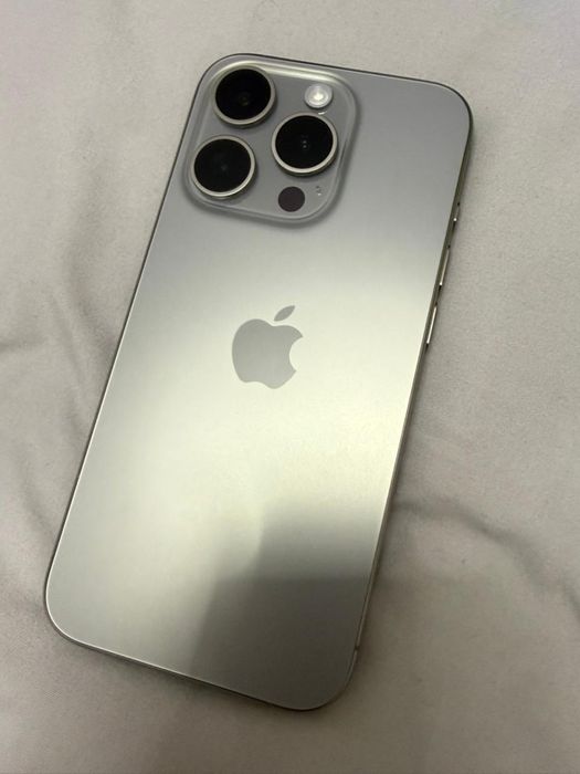 Продам айфон 15 pro