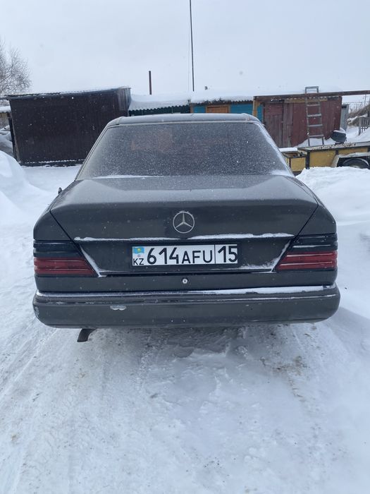 Продам машину Мерседес бенс