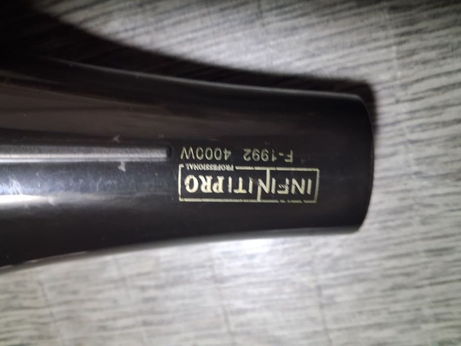 Новая плойка и фен. 2000тг/шт.