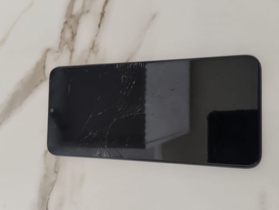 Tehno Spark 10 без гаранти