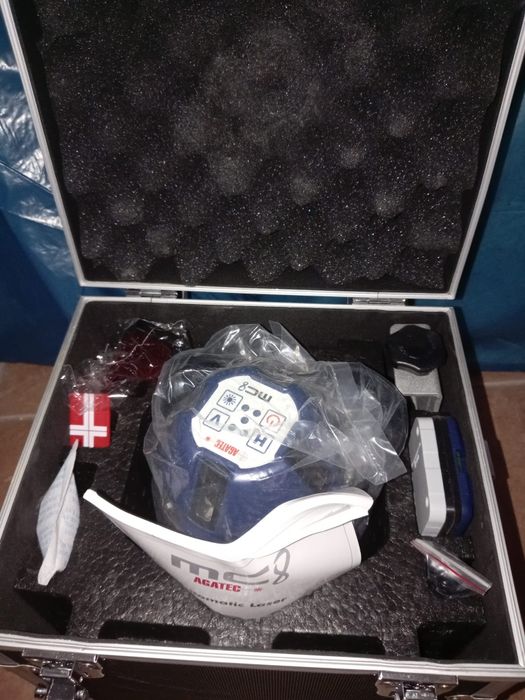 Laser profesional, Agatec MC 8 cu riceiver. Nou.