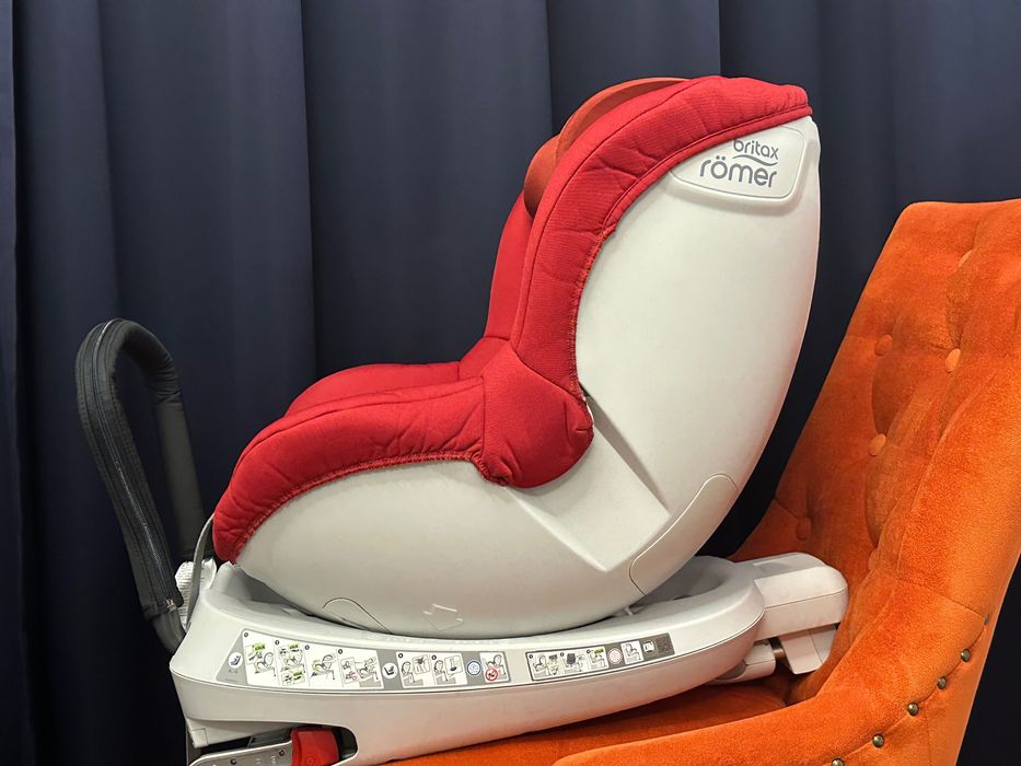 Britax Römer Dualfix – въртящо се столче за кола