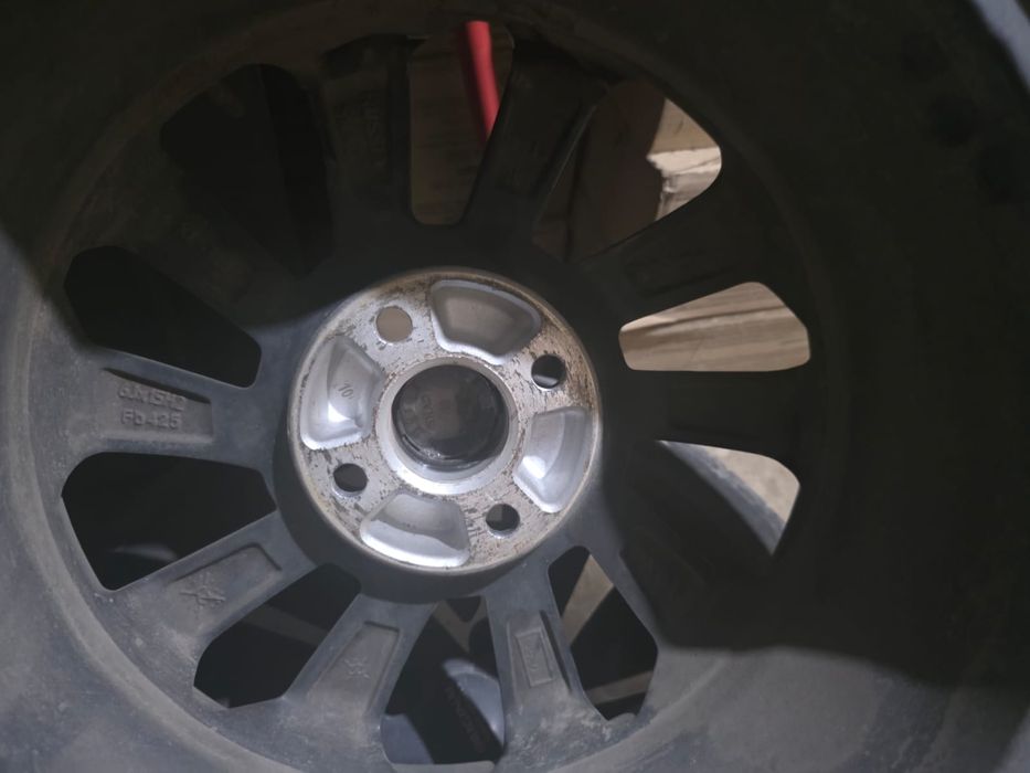 Продам диски с резиной KUMHO.