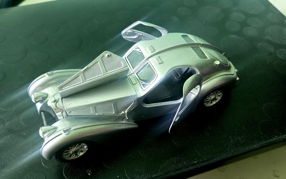 Bugatti macheta metal 1:24
