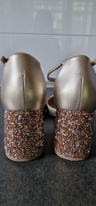 Дамски обувки BRONX