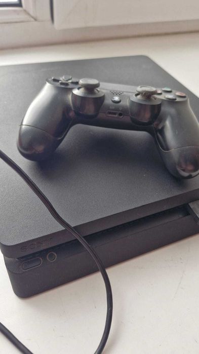 Playstation 4 Slim