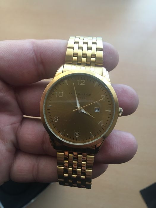 Часовник identity