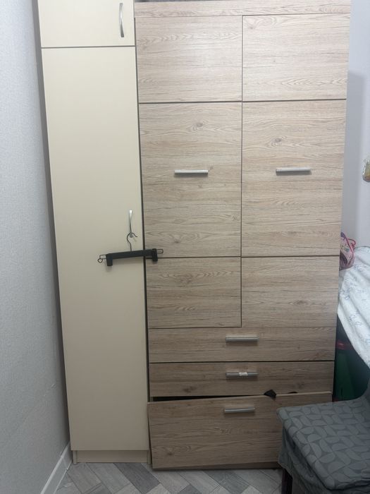 Срочно продам шкаф