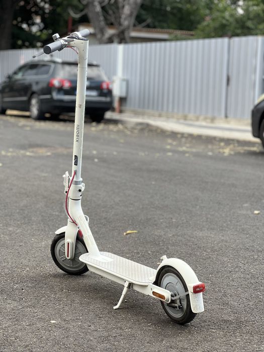 Trotinetă electrică Xiaomi pro albă perlat două motoare