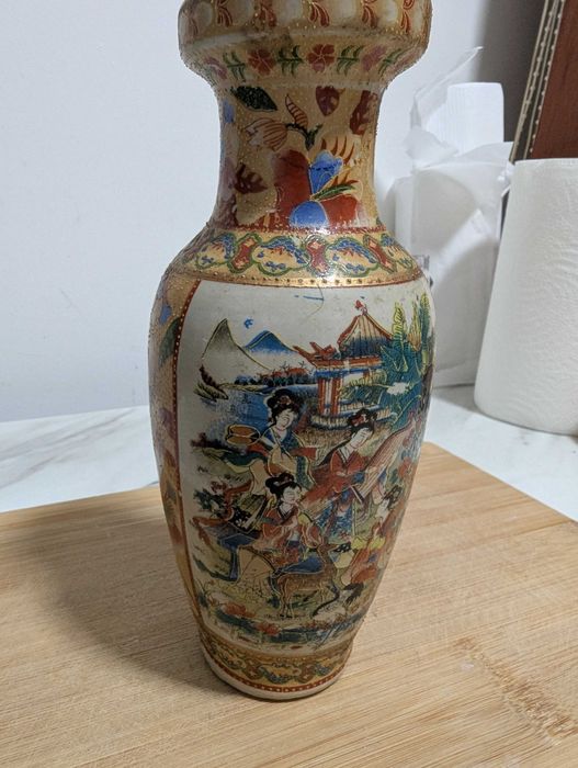 Vaza ceramica vintage pictata ,motiv chinezesc