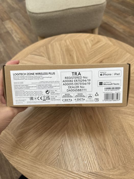 Наушники Logitech zone wireless plus