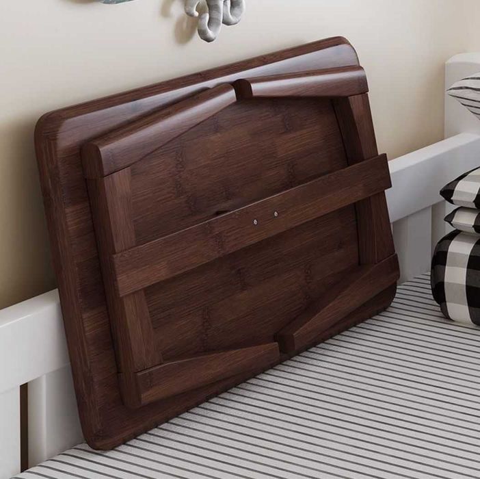 стол для завтрака и работы