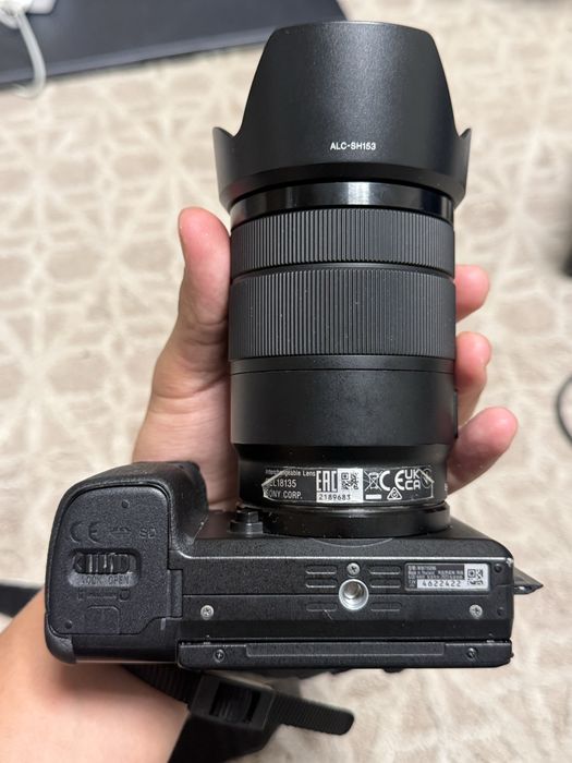 Sony A6400 + Sony E 18-135
