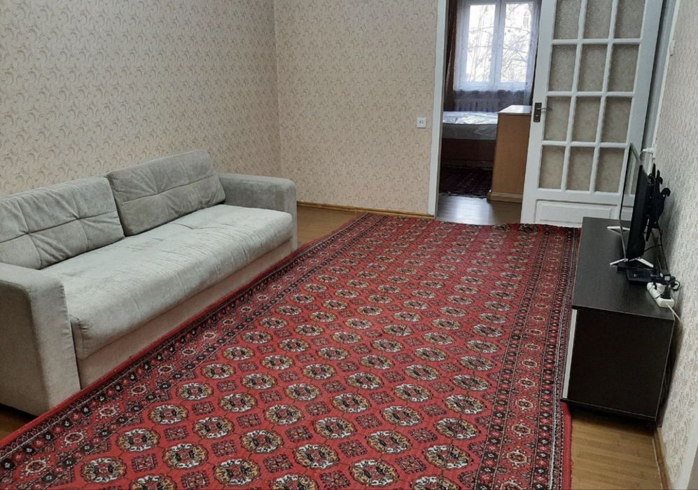 Чиланзар 16 квартал ,2х комнатная